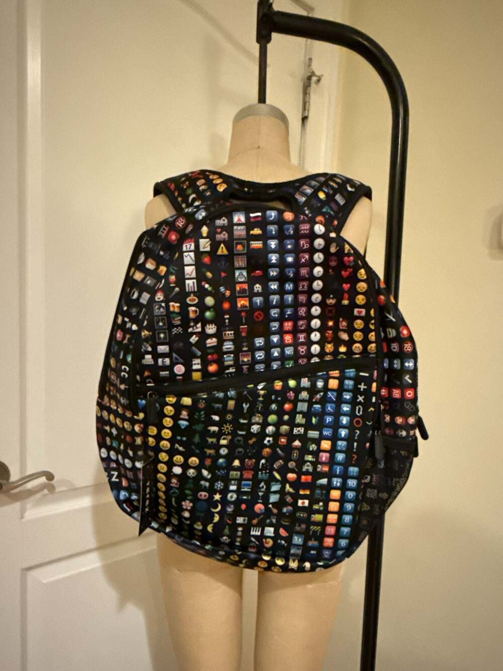 Terez Emoji Print Backpack ⚡️ NEW with tags ⚡️
